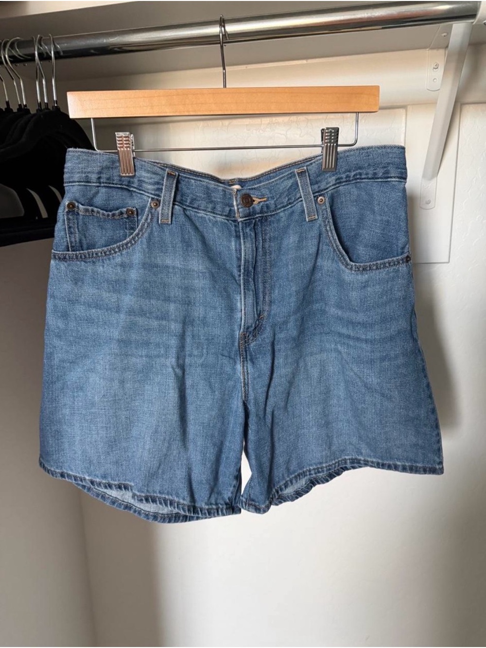 Levi's Light Blue Denim Women's Shorts Size 31